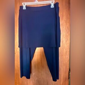 Stylish Women's Navy Athletic Skort, L, NWOT